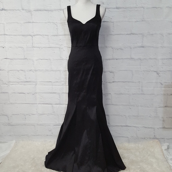 City Triangles Dresses & Skirts - NWT City Triangles Formal Prom Dress